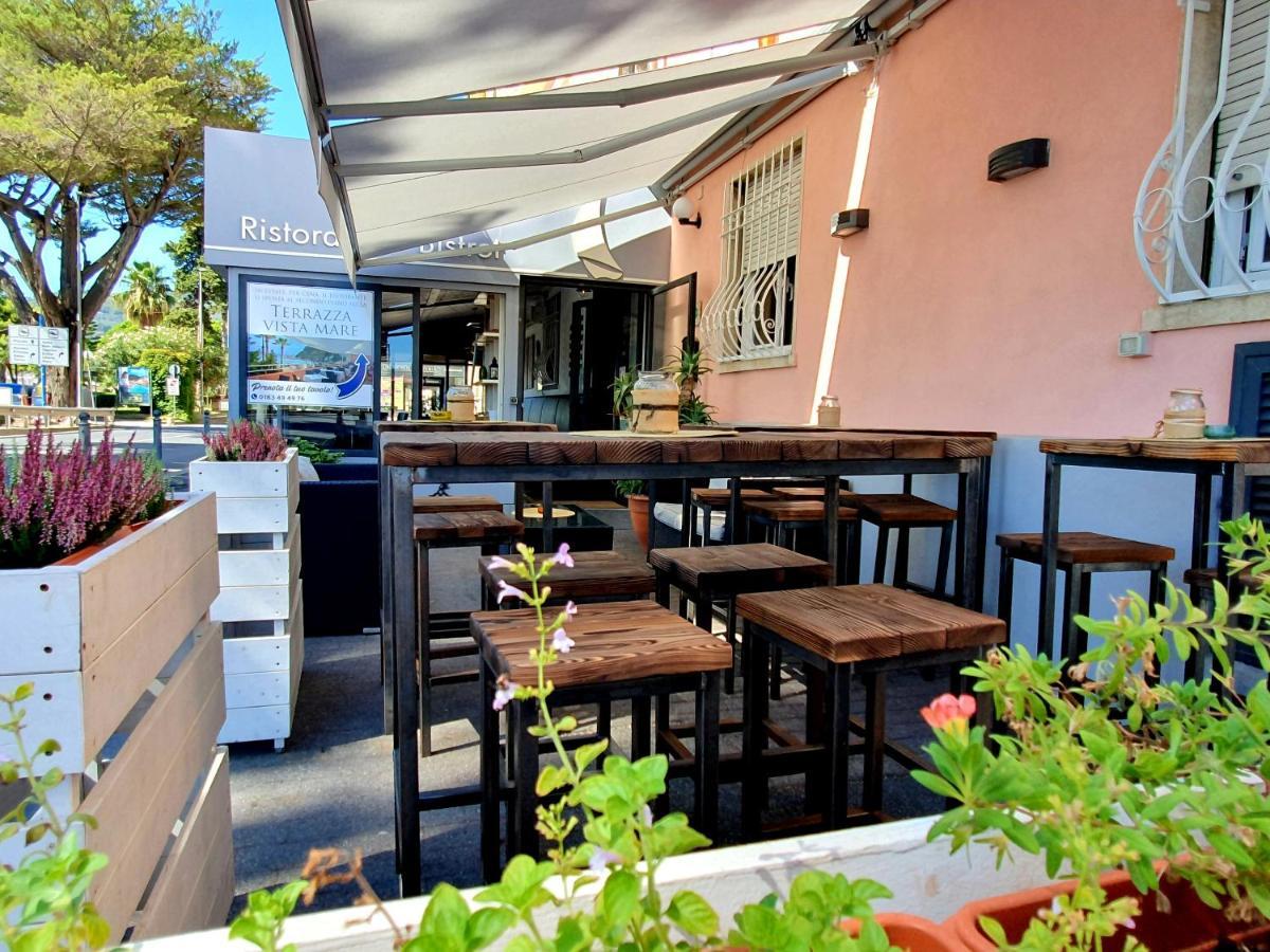 Vela Bianca H & R Otel Diano Marina Dış mekan fotoğraf