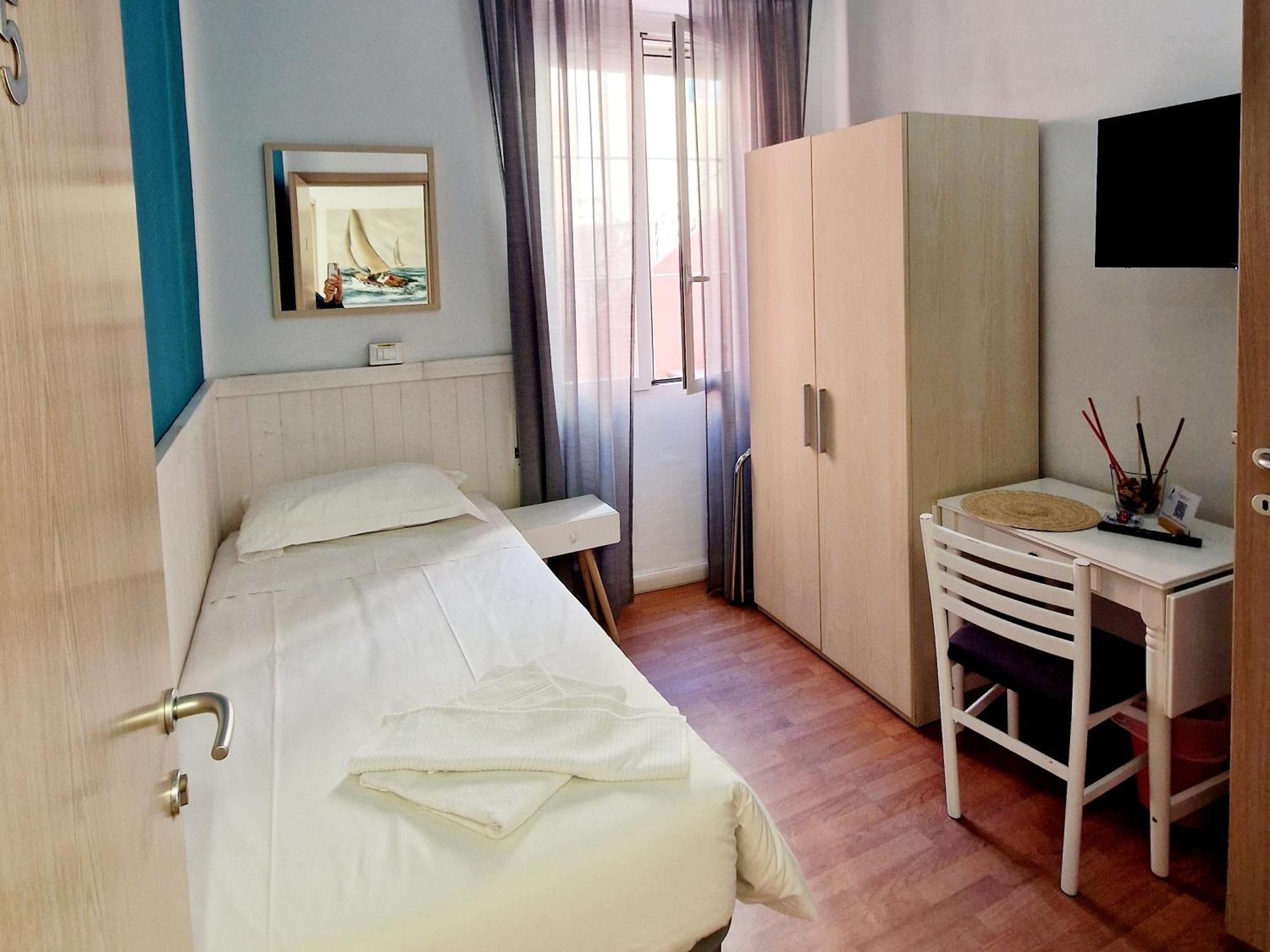 Vela Bianca H & R Otel Diano Marina Oda fotoğraf