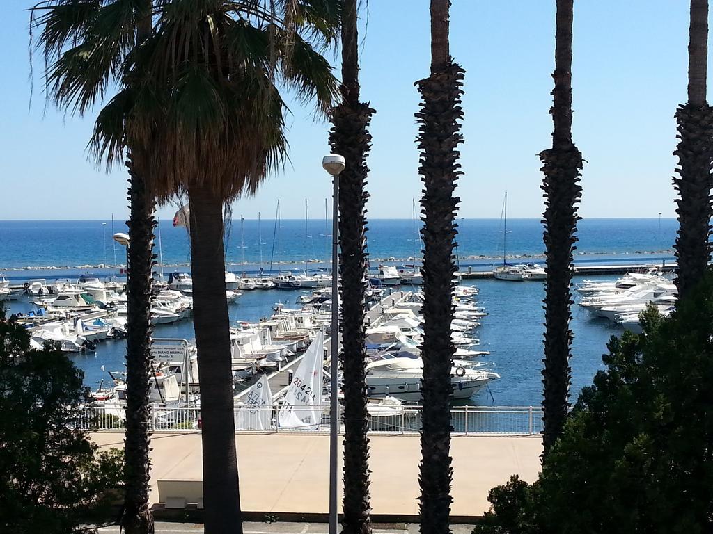 Vela Bianca H & R Otel Diano Marina Dış mekan fotoğraf